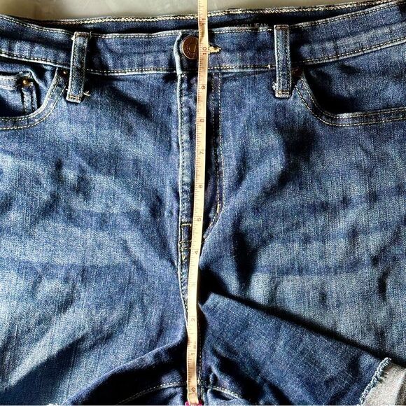 Calvin Klein Jeans High Rise Cut Off Shorts - Picture 6 of 7